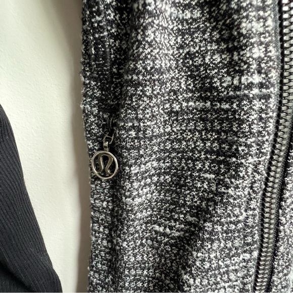Lululemon Women’s Bhakti Yoga Jacket Size 4 Zip up Pockets Coco Pique  / Black - Picture 10 of 16